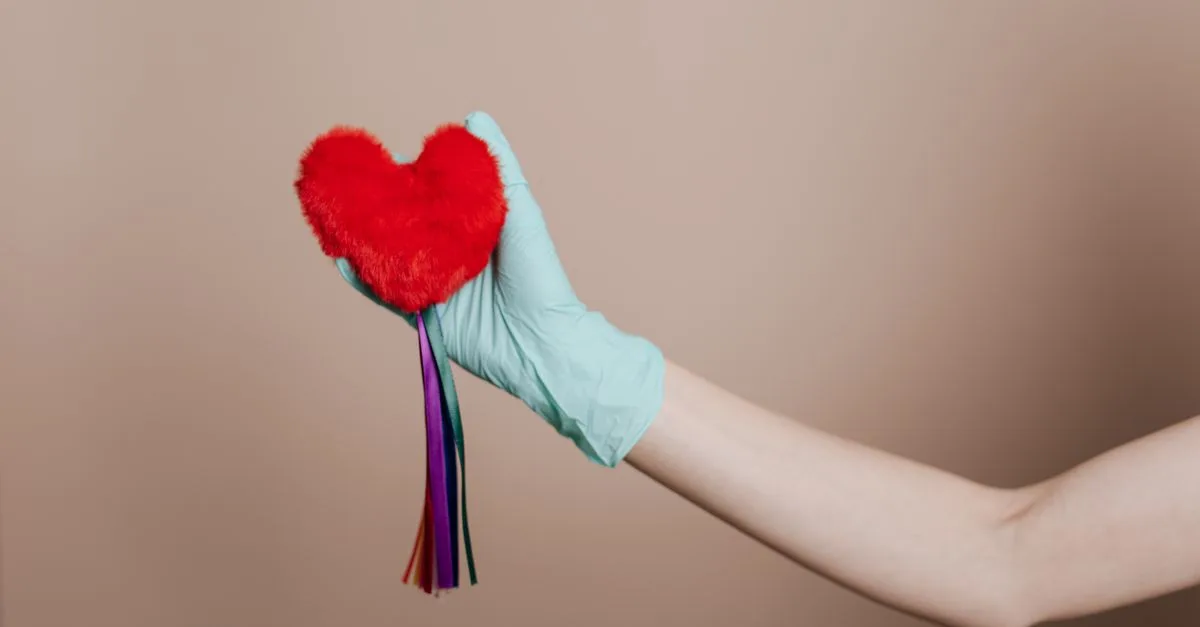 découvrez la cardiomyopathie hypertrophique : ses causes, ses symptômes, les méthodes de diagnostic et les traitements pour mieux prendre en charge cette maladie cardiaque.